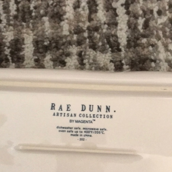 RAE DUNN Bake “GINGERBREAD” pan!NWT - Picture 3 of 4